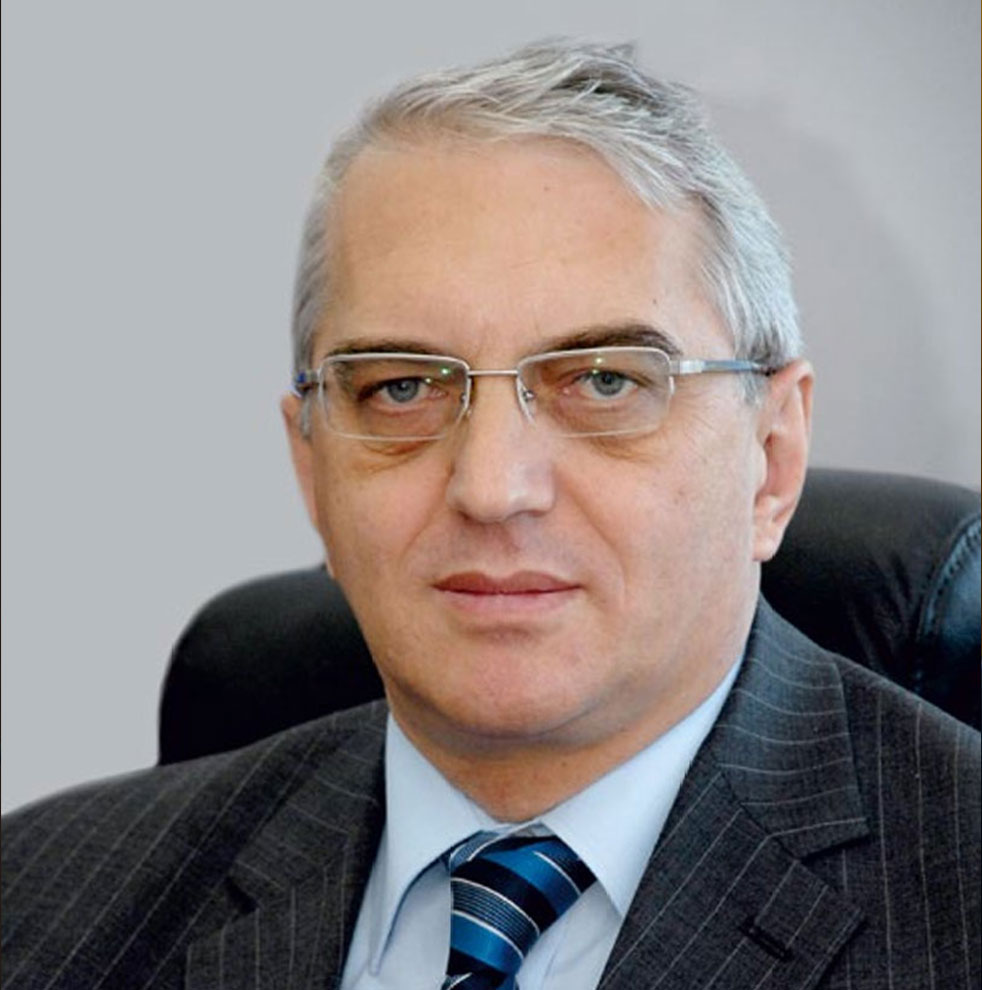 Valentin Silivestru l