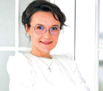 Dr Oana Cristina Voinea 360x320