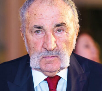 Ion Tiriac 360x320