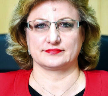 Professor Dr Diana Paun 360x320